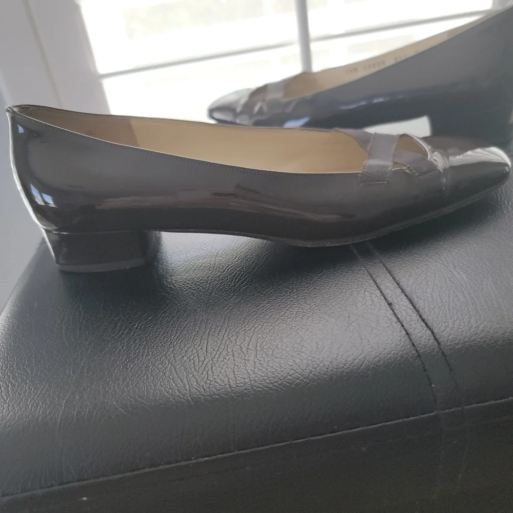 Salvatore Ferragamo Black Patent Flats Sz 10